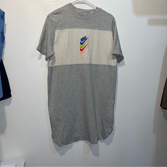 Nike Dresses & Skirts - Nike Women’s Gray T-shirt Dress